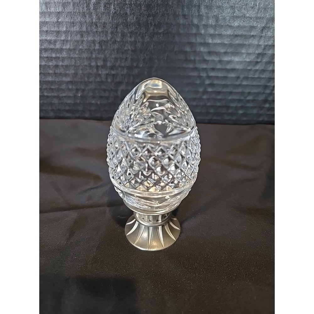 Vintage 1993 AVON Majestic 24% Lead Crystal Egg with Pewter Base Stand Easter